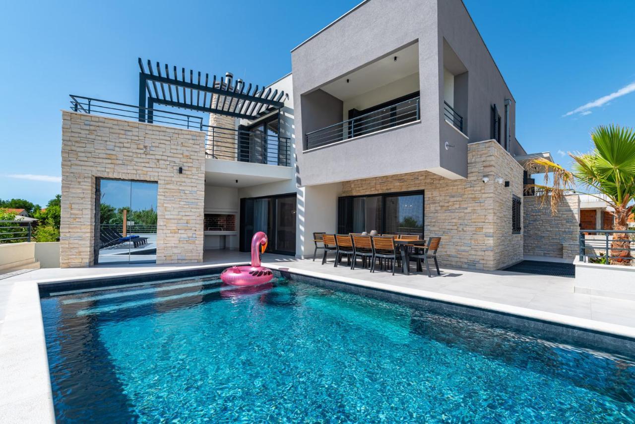 Villa Roca With Heated Pool And Sauna *