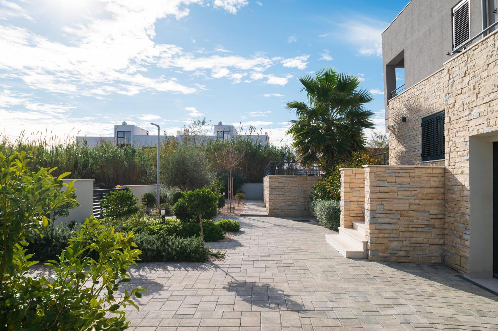 Roca With Heated Pool And Sauna Villa *