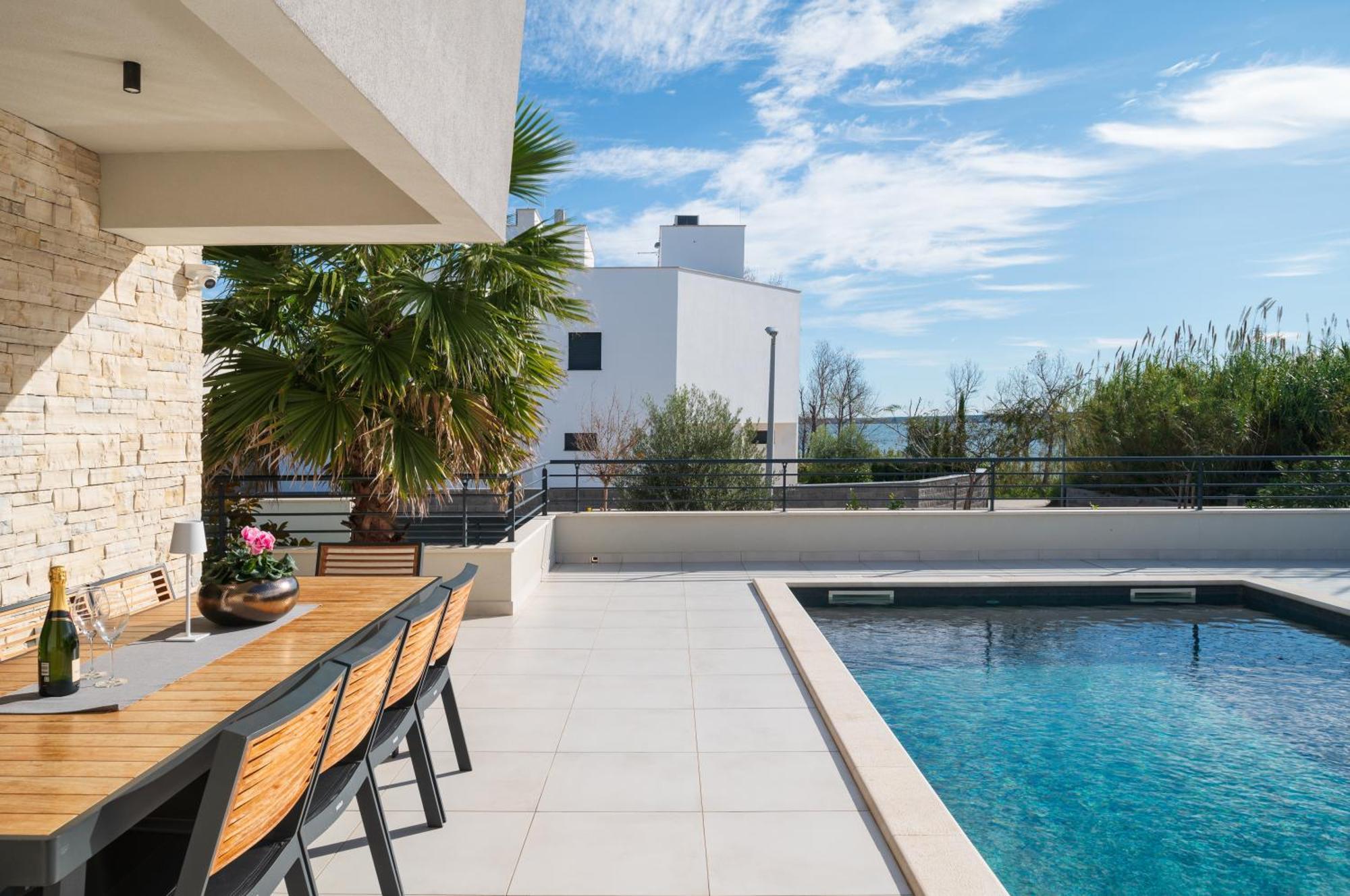 Roca With Heated Pool And Sauna Villa