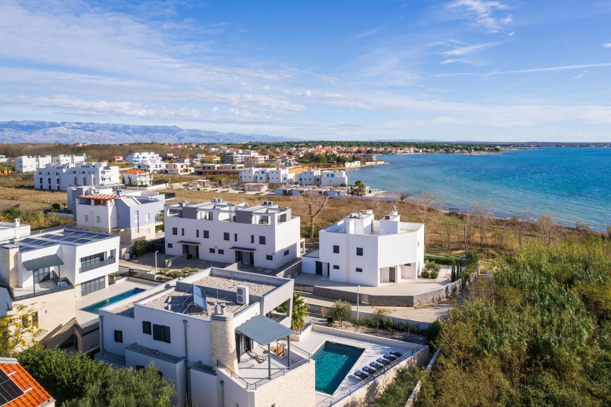 Roca With Heated Pool And Sauna Privlaka (Zadar)