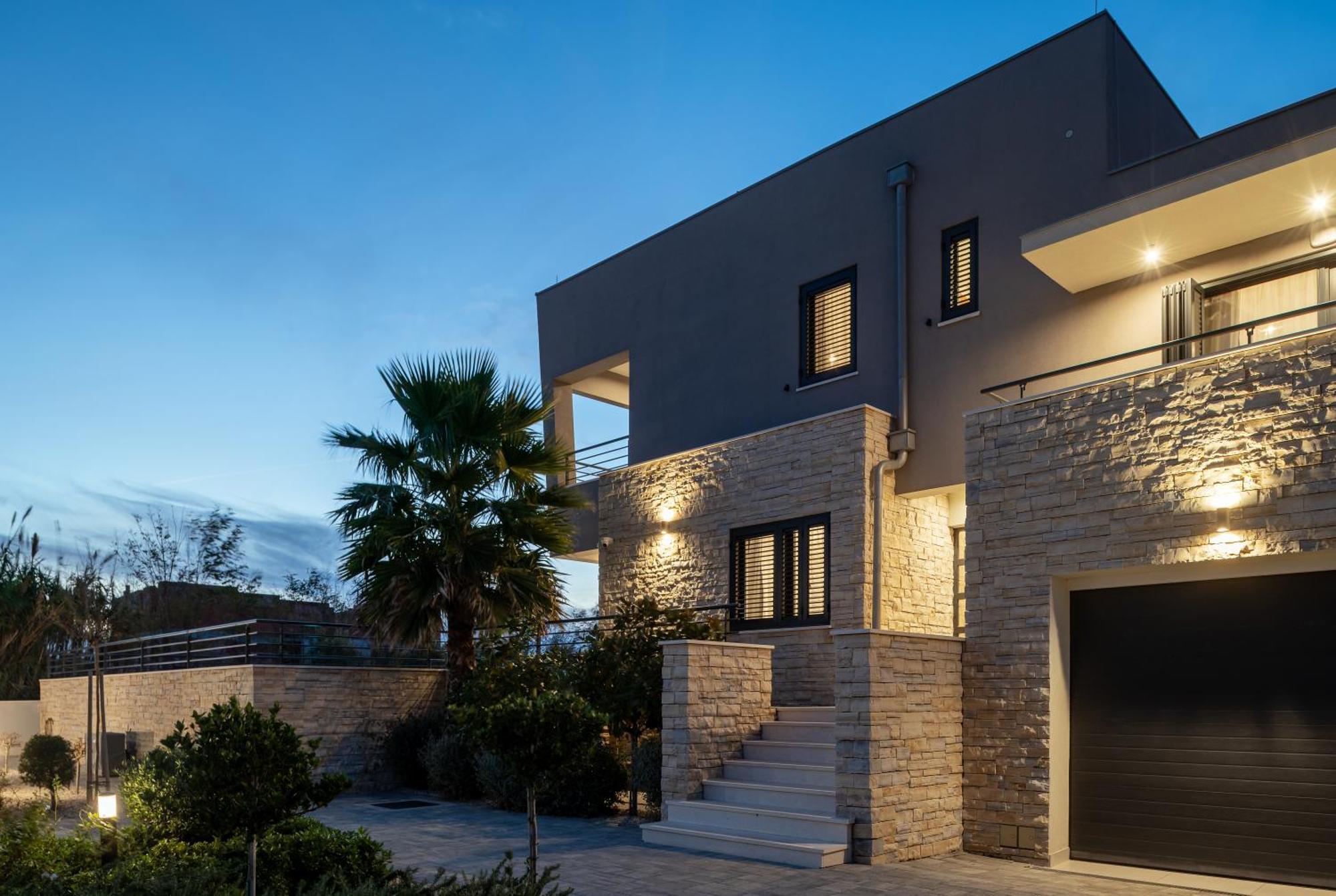 Villa Roca With Heated Pool And Sauna *