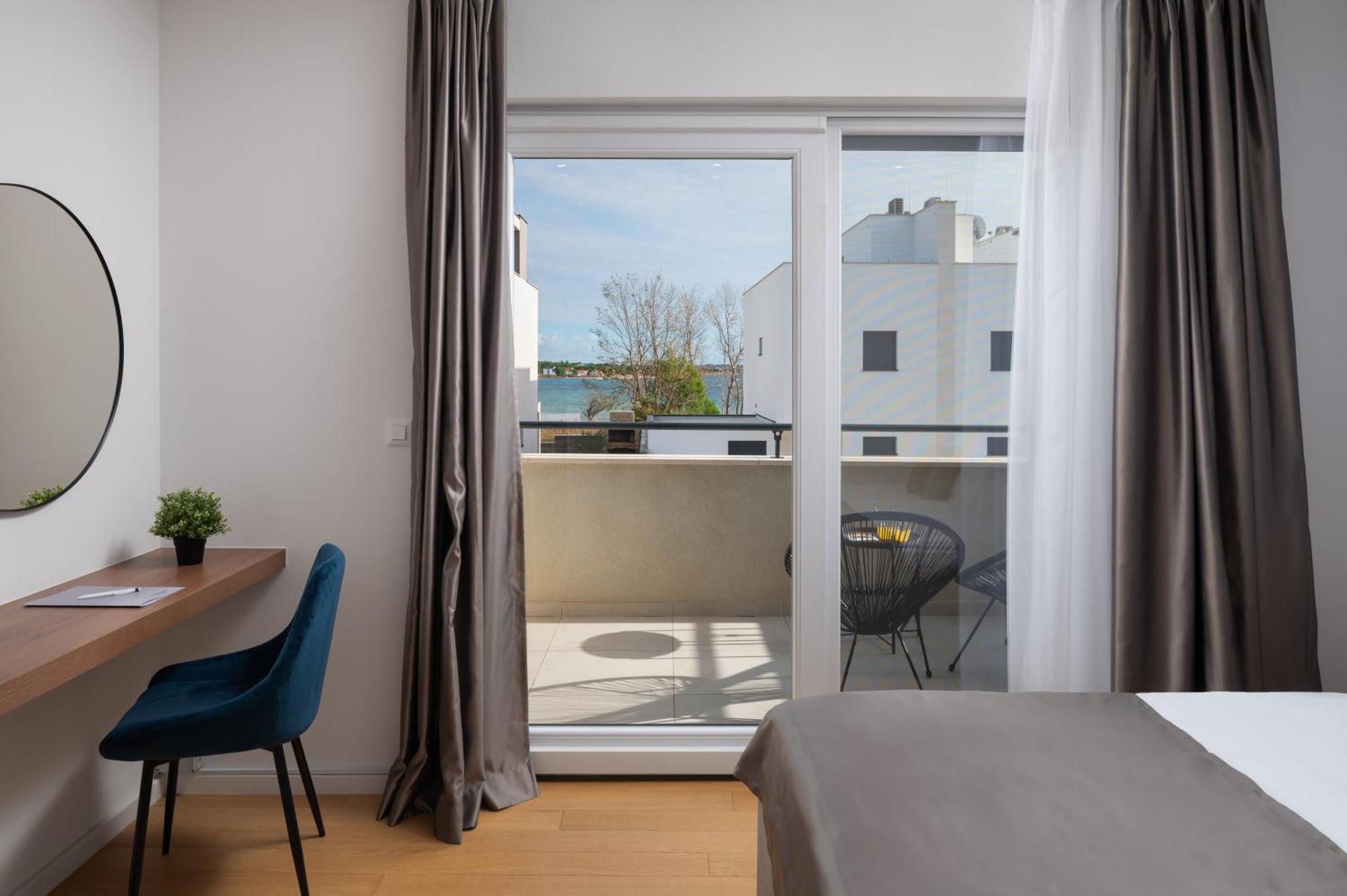Roca With Heated Pool And Sauna Privlaka (Zadar)