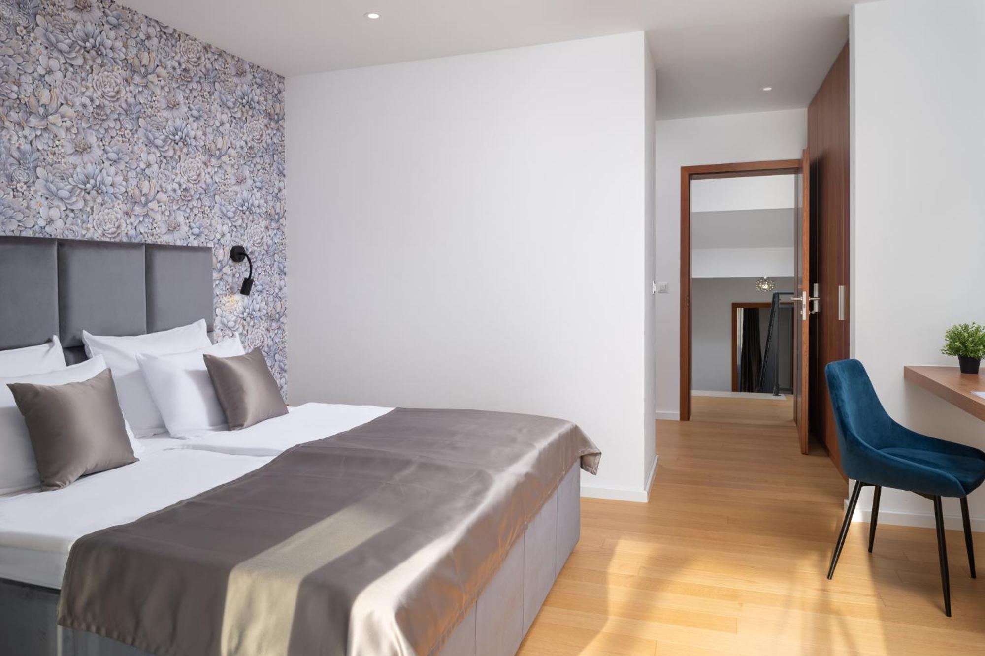 Roca With Heated Pool And Sauna