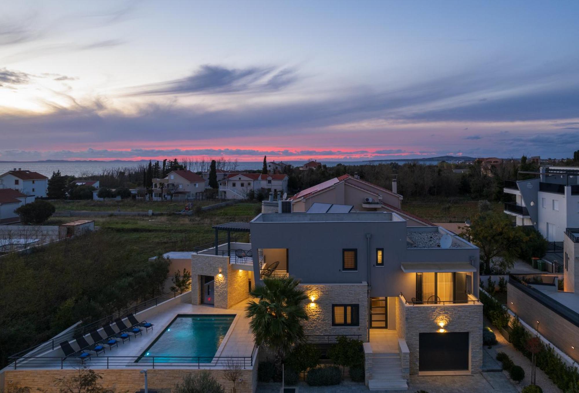 Roca With Heated Pool And Sauna *